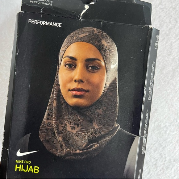 Nike Pro Hijab with DRI-FIT technology brand new authentic - Picture 3 of 7